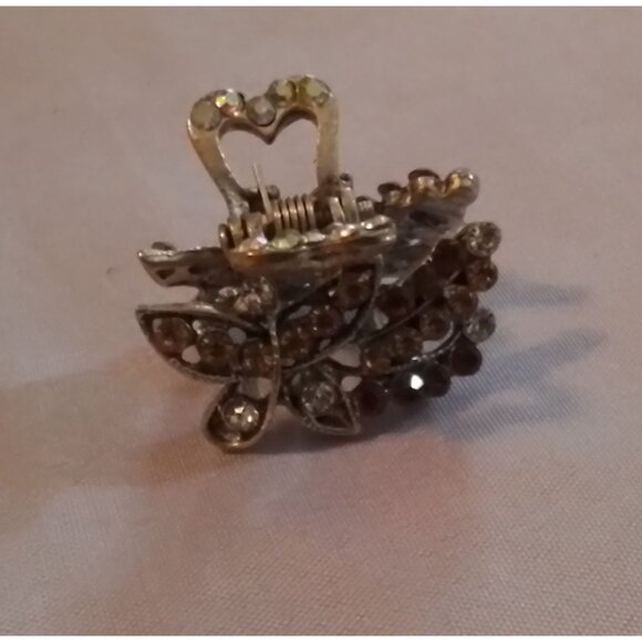 Vintage Butterfly Rhinestone Hair Claw Clip With Heart Spring Design - Picture 2 of 4